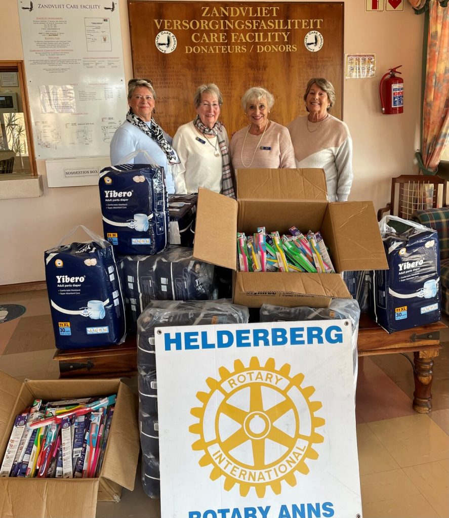 Helderberg Rotary Anns in community action.