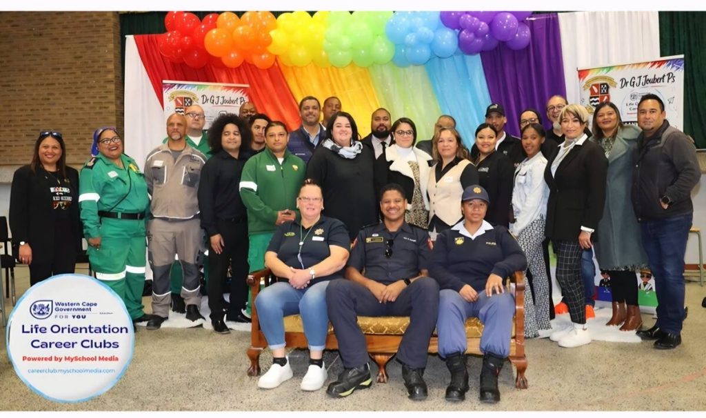 Sprekers van verskillende nywerhede by loopbaanklubbekendstelling, Dr GJ Joubert Primêre Skool