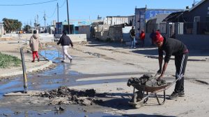Oop riooldrein in Broadlandspark bly ‘n veiligheidsrisiko vir inwoners