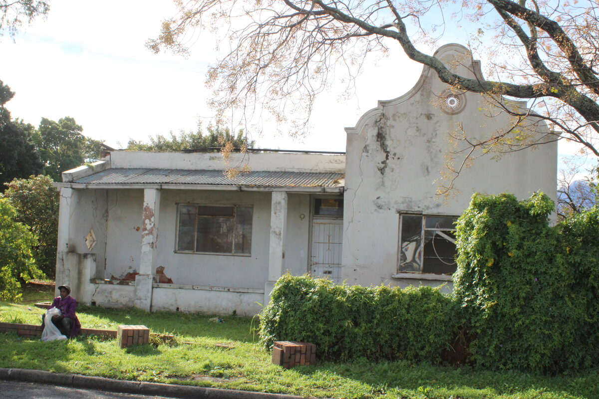 The heritage building in New Street, Somerset West, is in a state of ruin. Photo: Yaseen Gaffar