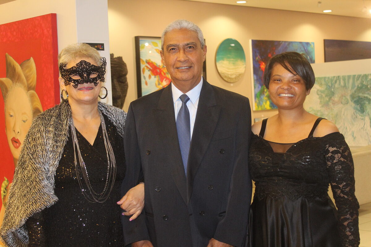 Sencit marks five decades with masked ball.