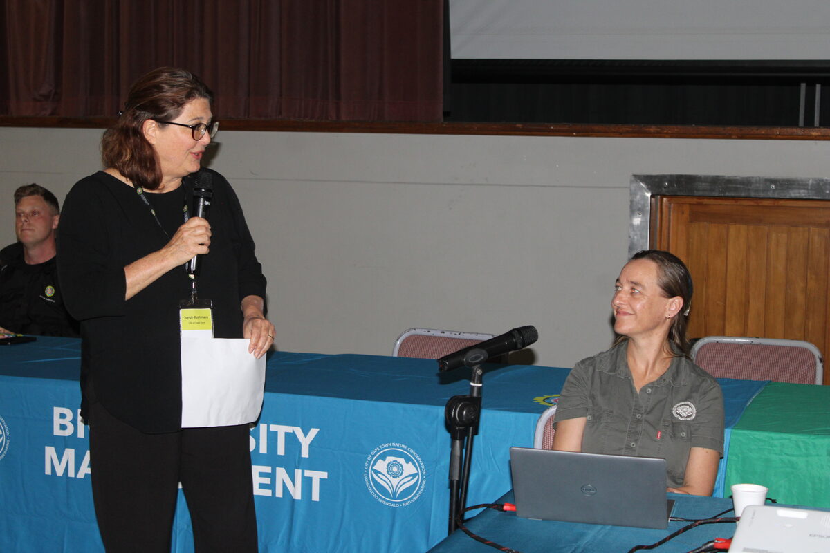 Sarah Rushmere, of the City's stakeholder engagement department, introduces Elana Kellerman to those attending.