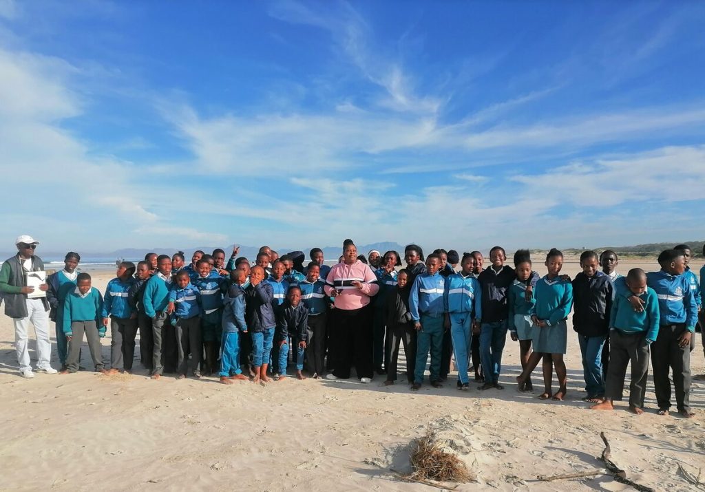 Learners from Christmas Tinto Primary School rolled their sleeves up for the clean-up of the Helderberg Marine Protected Area.