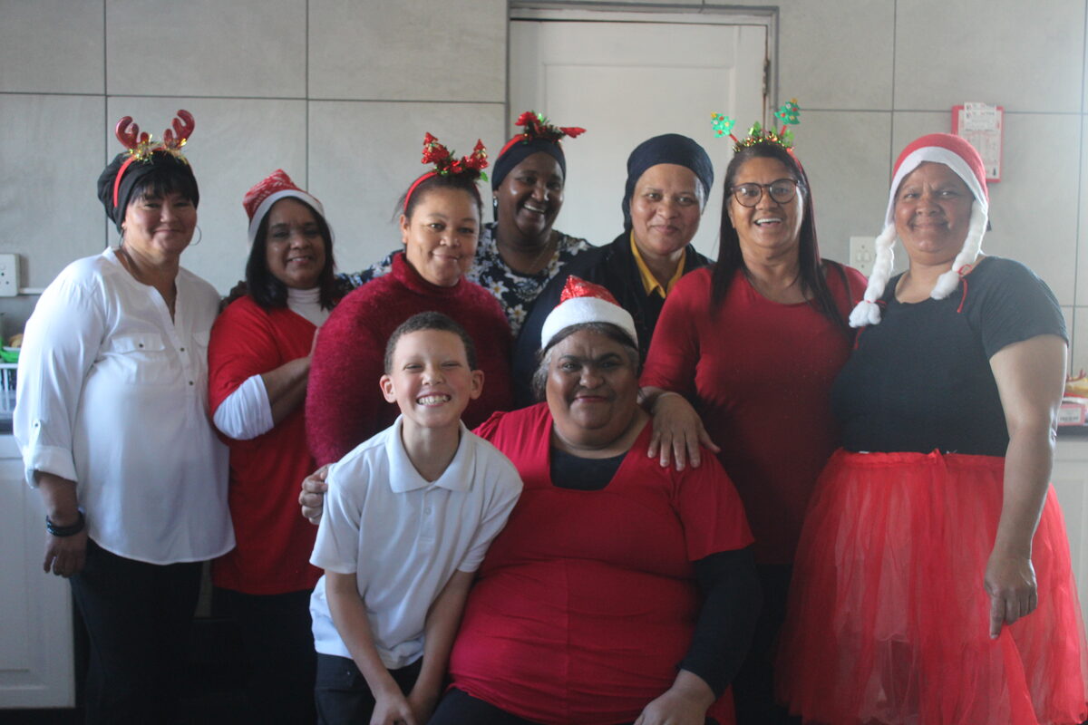 Wings of Hope bied 'Kerfees in Julie'.