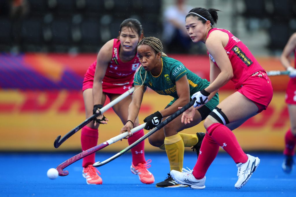 Somerset West Hockey Club's first team star Ongeziwe Mali drives forward for the South African women's hockey team during their FIH Hockey Women's World Cup clash against Japan at Wagener Stadium in Amsterdam, Netherlands on Friday 21 August. Photo: Jan van Zyl