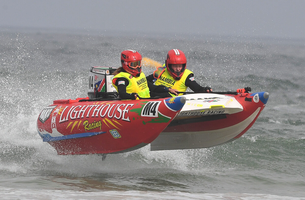 Pilot Quinton Liebenberg and Co-pilot Keren Robyn Till of Team M4.