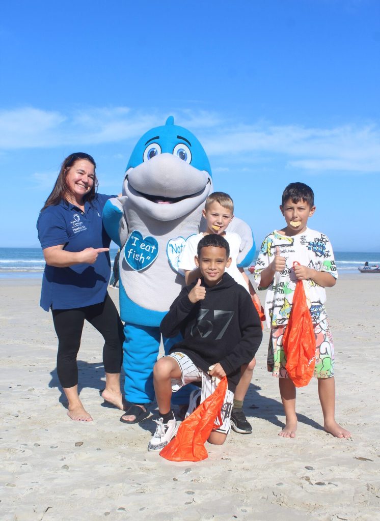 Strand beach clean