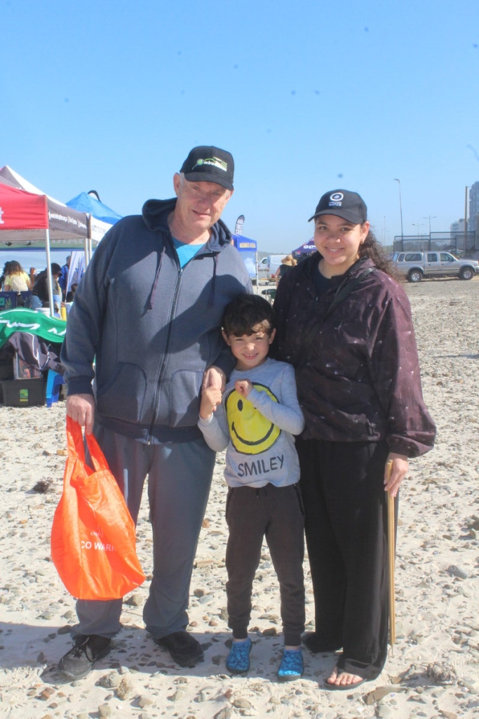 Strand beach clean