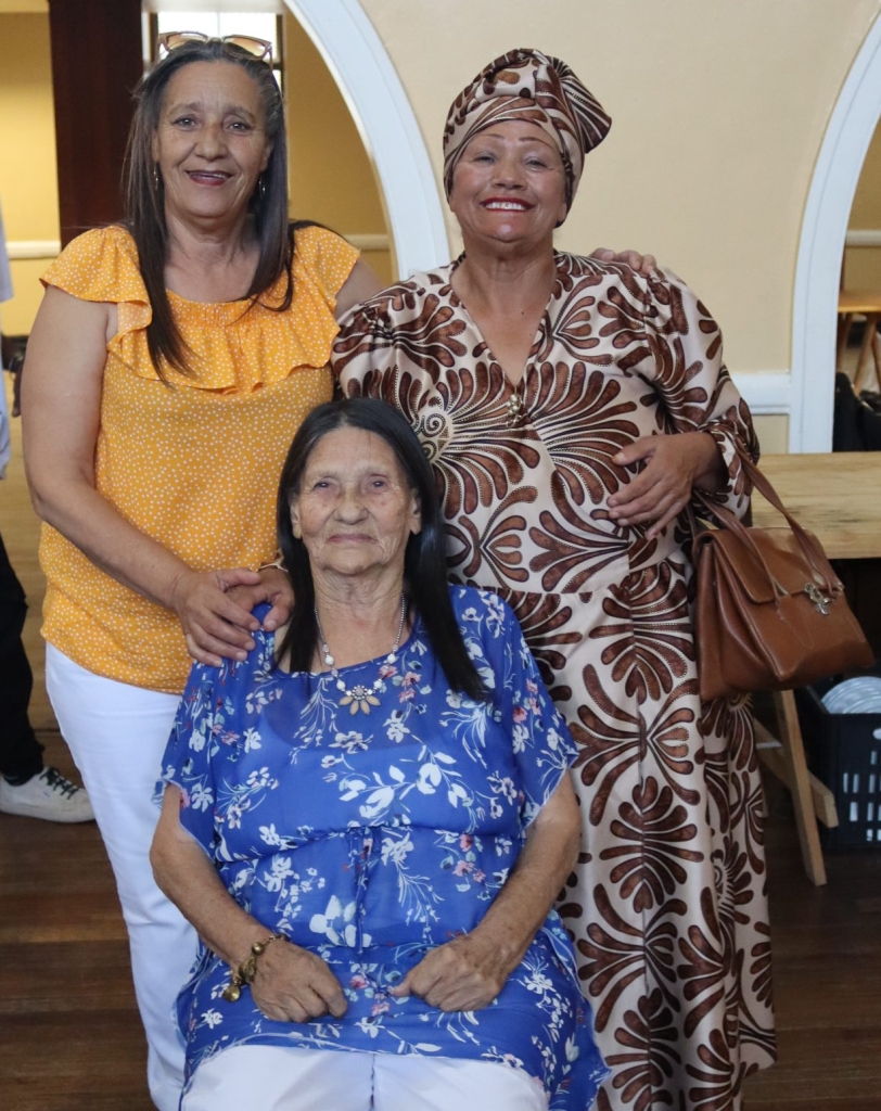 Doloros Hendricks, Ilhaam Davids en Gertrude Joseph.