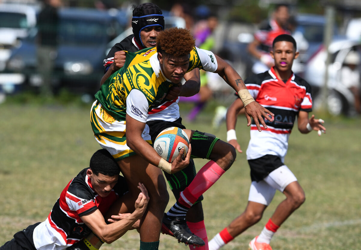 Raven Steenkamp with ball in hand for Eerste River.
