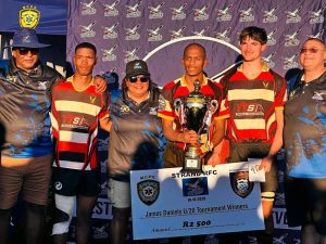 Berge ‘n beker ryker na James Daniels o.20-toernooi-oorwinning