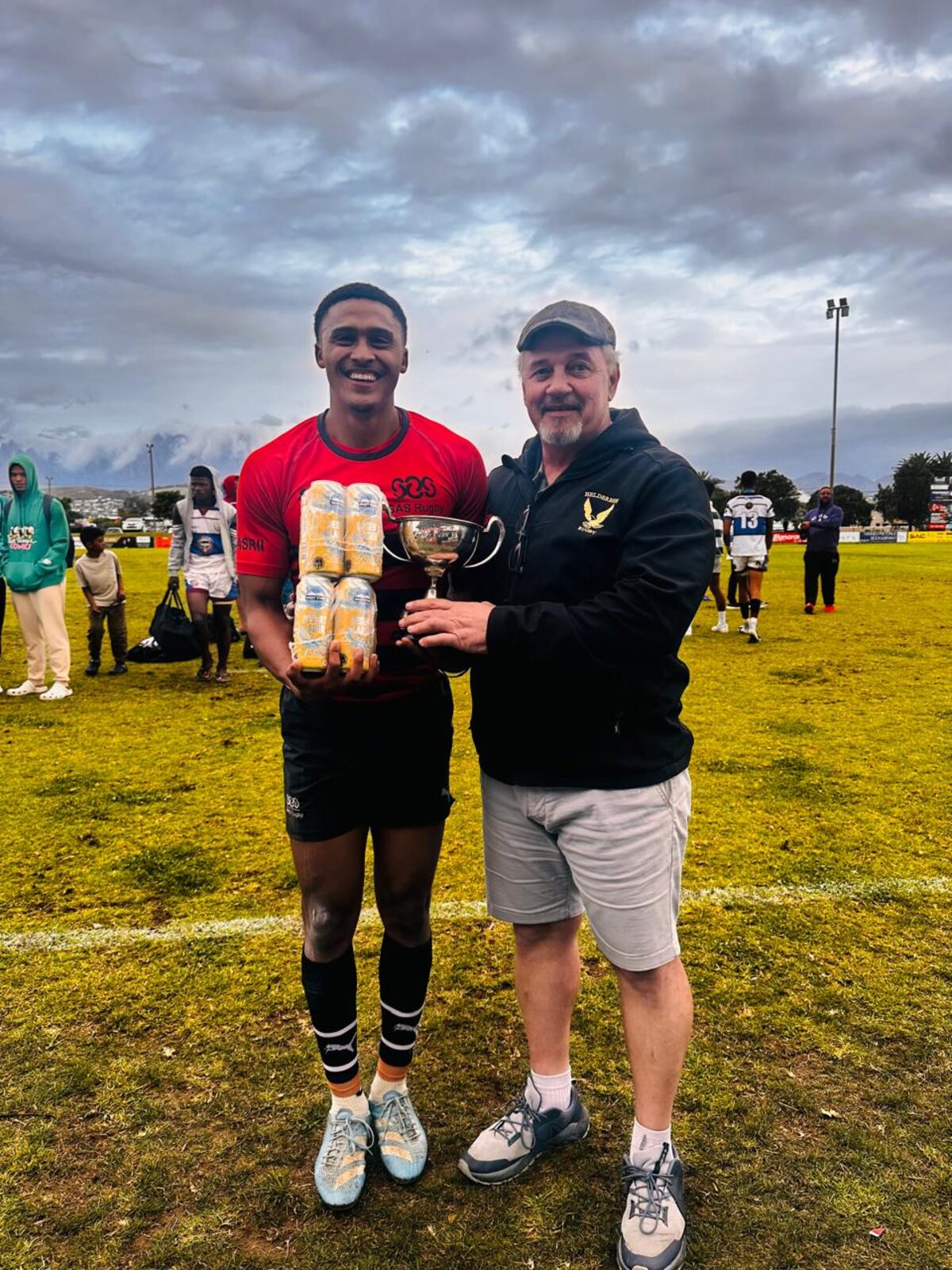 Gregan-Umaga Kerneels (SAS Rugby) was the player of the tournament. He is pictured with Carstens.