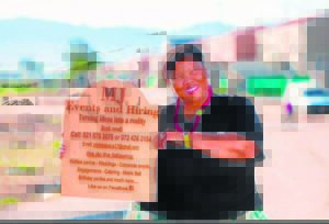 ‘Begin eenvoudig’ – MJ Events & Hiring vier 5 jaar in Klapmuts