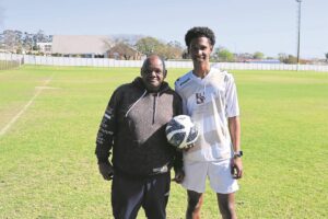 Speler vra hulp vir ’25-toer