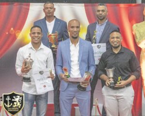 VDE vereer spelers ná geskiedkundige jaar