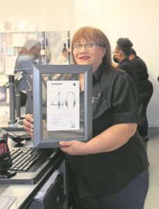 Sy groet WW ná 40 j.