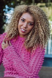 Jones brings flair to bubbly festival