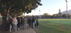 FOTO-GALLERY: Lang rye op stemdag