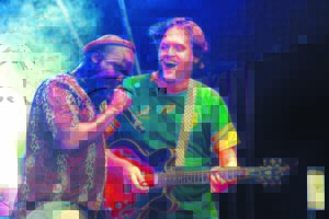 Inheemse instrumente op Woordfees-verhoog gevier