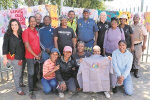 Húlle staan saam teen geslags-geweld