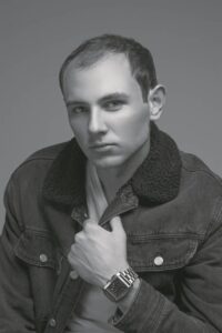 Stellenbosse sanger stel nuwe liedjie vir somermaande bekend