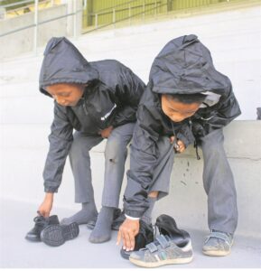 StelliezFest steek hand uit na leerders