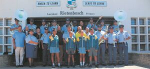 FOTO’S: Polisieorkes gee Rietenbosch les in musiek en veiligheid