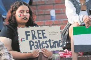 SU students display show of solidarity for people of Palestine