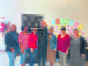 KYK: Jong skrywers só deur bekroonde skrywer gehelp