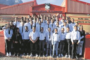 Junior spanne op eerste rugbytoer