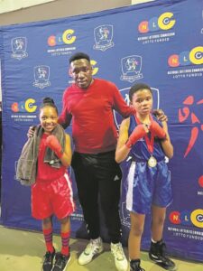 Female boxers are fêted