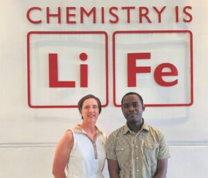 Matie-dosent trap ver om studente te help