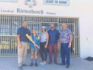 Dubai wink vir jong krieketster