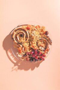 Warm millet sosatie salad