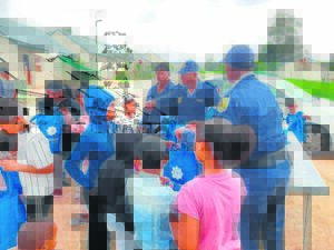 Kids learn about Madiba