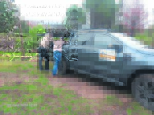 Hommeltuie help om vrou te kry