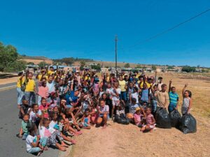 Klapmuts-strate bly skoon