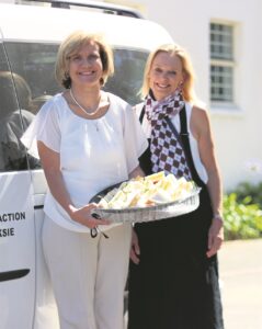 Ouers maak heerlike toebroodjies vir Afrika