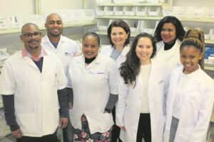 Dié aptekers kry derde keer A’s