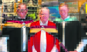 Vyfdegeslag-Matie en derdegeslag-Dagbreker vang graad