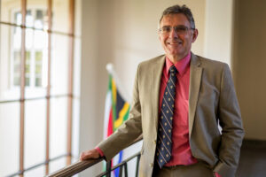 Prof. Wim gaan ná ‘n dekade rus