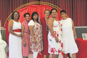 FOTO’S: Cloetesville-inwoner eer haar ma met spog-ete