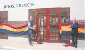 Skool kry nuwe kafeteria en winkel