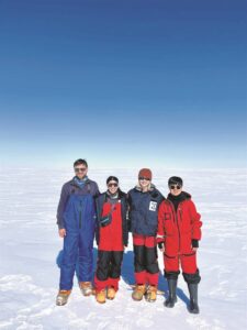 Students ‘survive’ Antarctica trip with braai in sub-zero temperatures