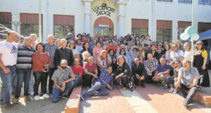 Oudleerders, -hoofde en -onnies weer saam