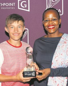 Eikestad se Pieter gaan kishoue in VSA slaan