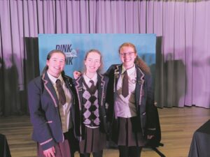 HMS Bloemhof se gladdebekke deur na nasionale kompetisie