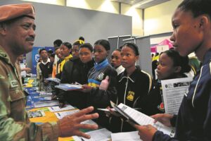 Klapmuts-biblioteek bied loopbaandag aan