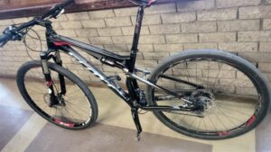 Fietsryer (71) beroof op Stellenrust-pad