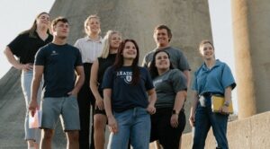 ADVERTENSIE: Akademia se opedag